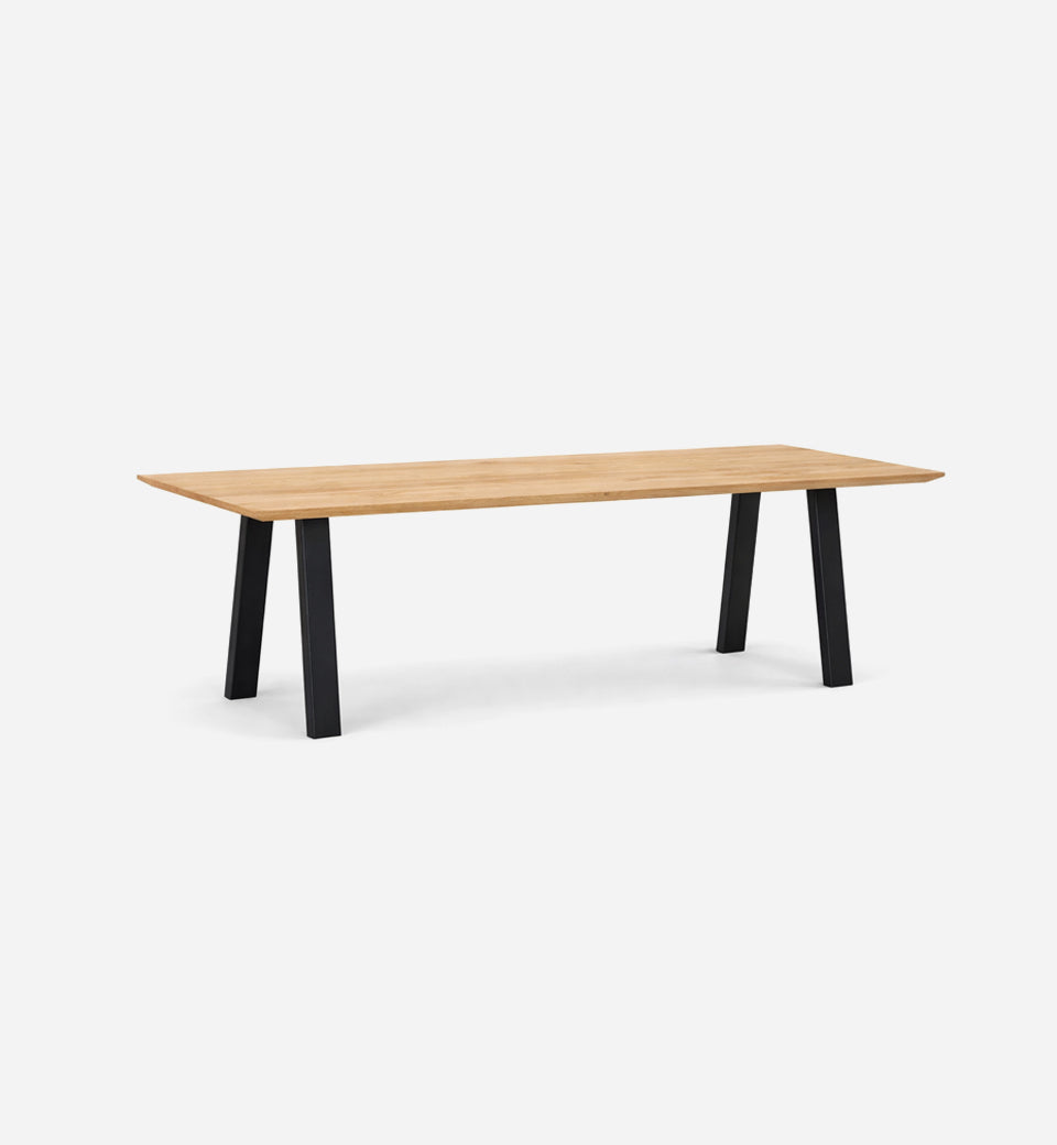 VIE Desk