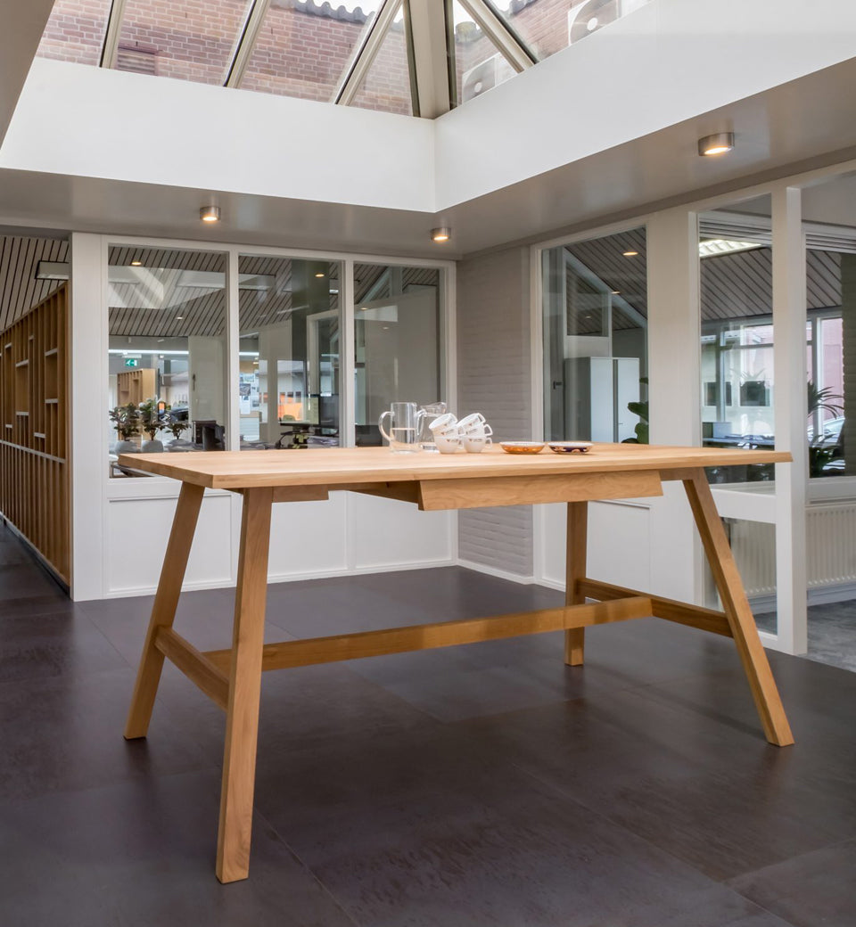 CATWALKER Bar with drawer